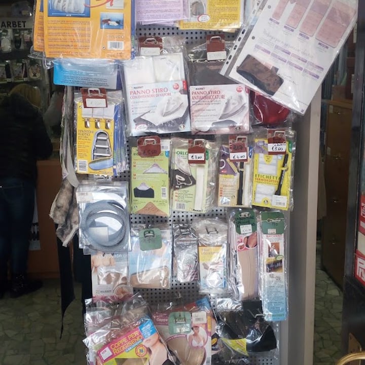 L'interno pieno di prodotti
