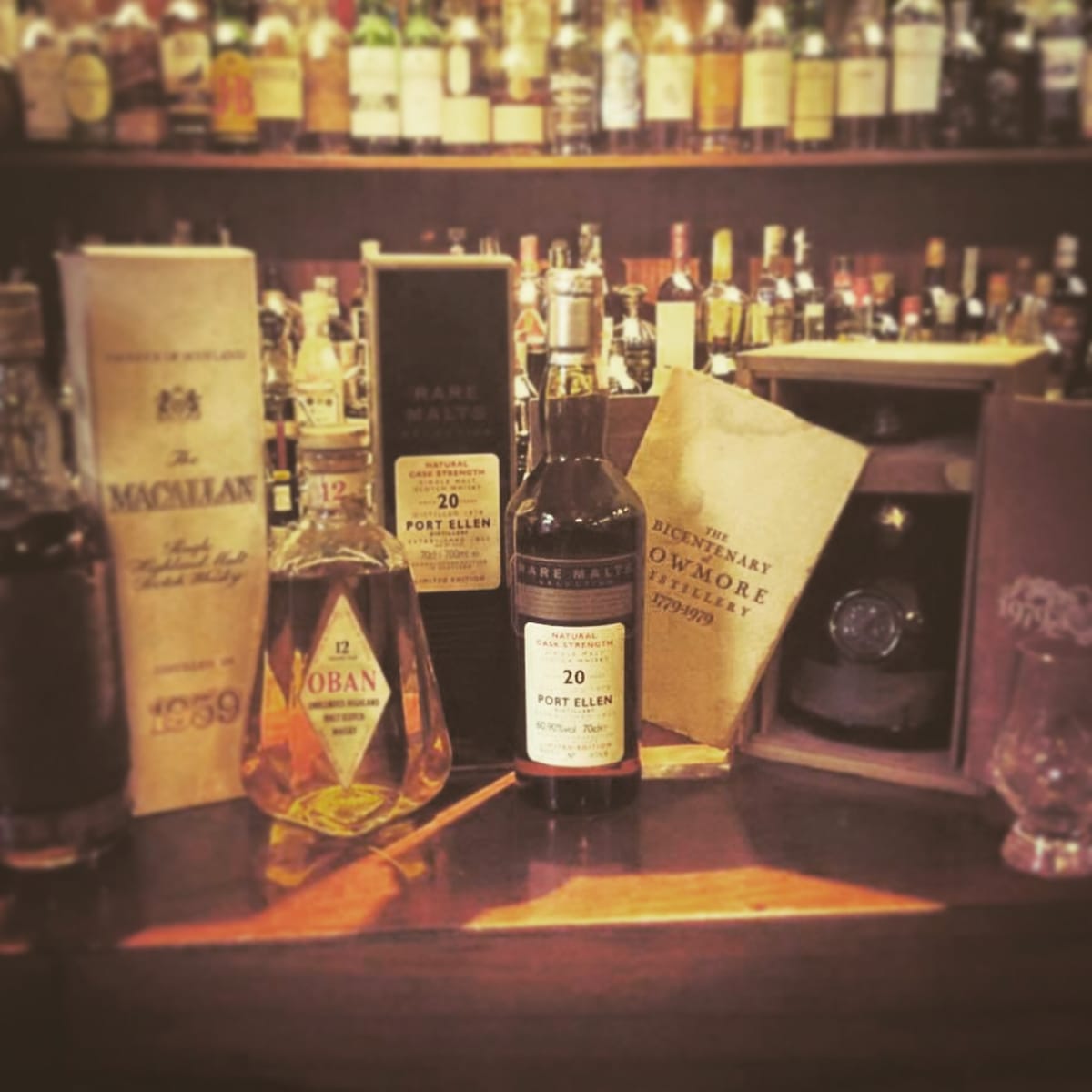 Bottiglie di whisky pregiato