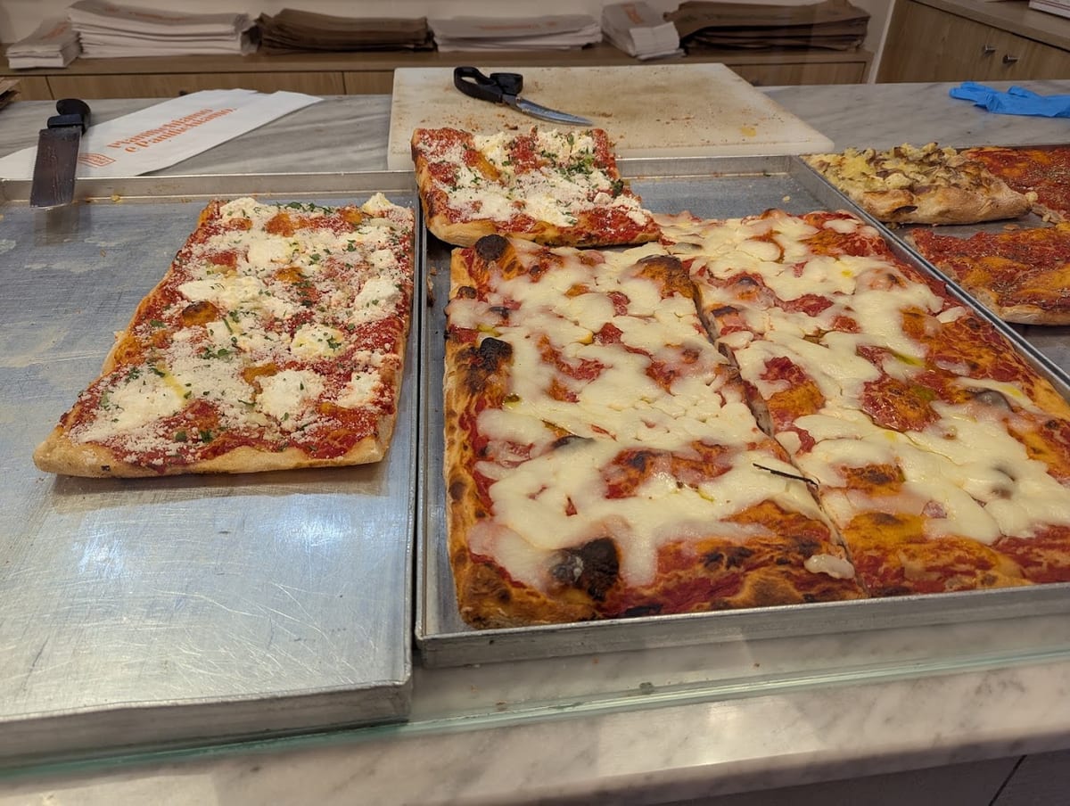 Pizza al taglio e focacce