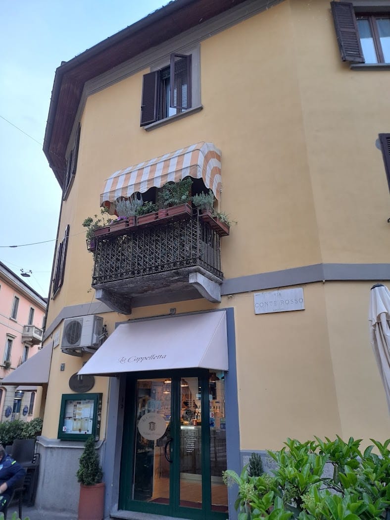 L'ingresso della trattoria