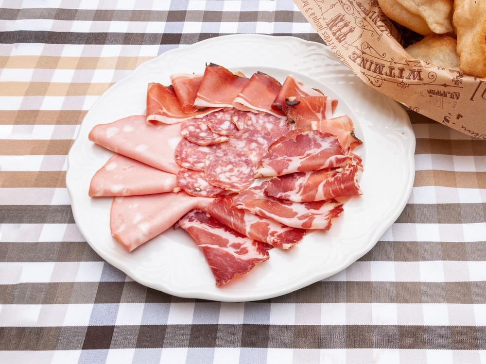 Gnocco fritto e salumi