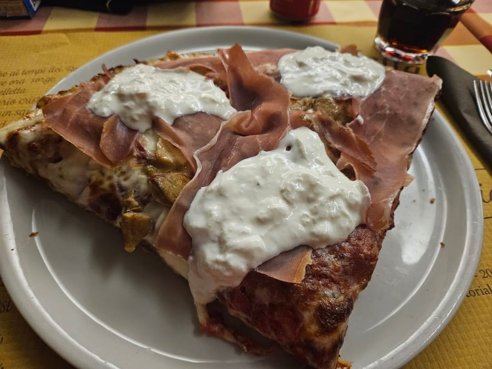 Trancio con burrata e crudo