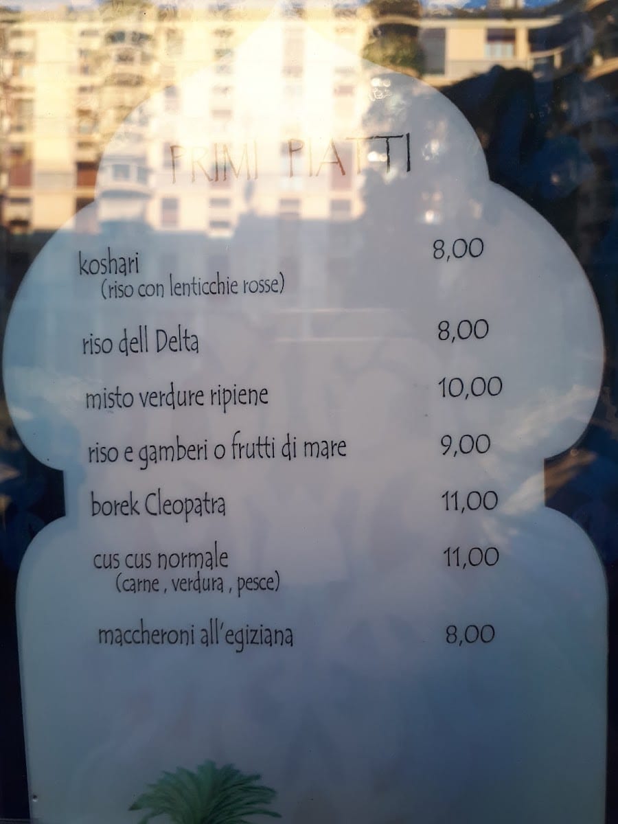 Il pannello-menù ad arco dei primi piatti