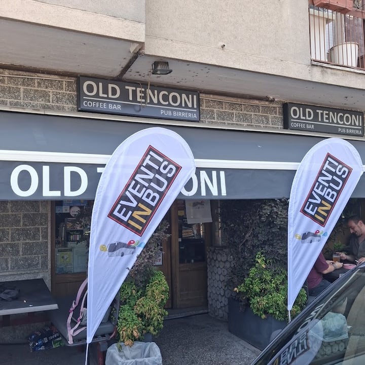 La facciata dell'Old Tenconi