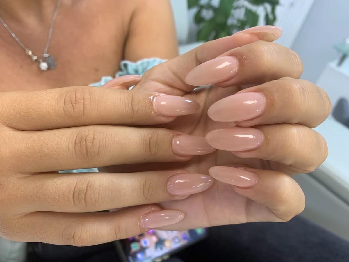 Manicure elegante di One Nail Spa