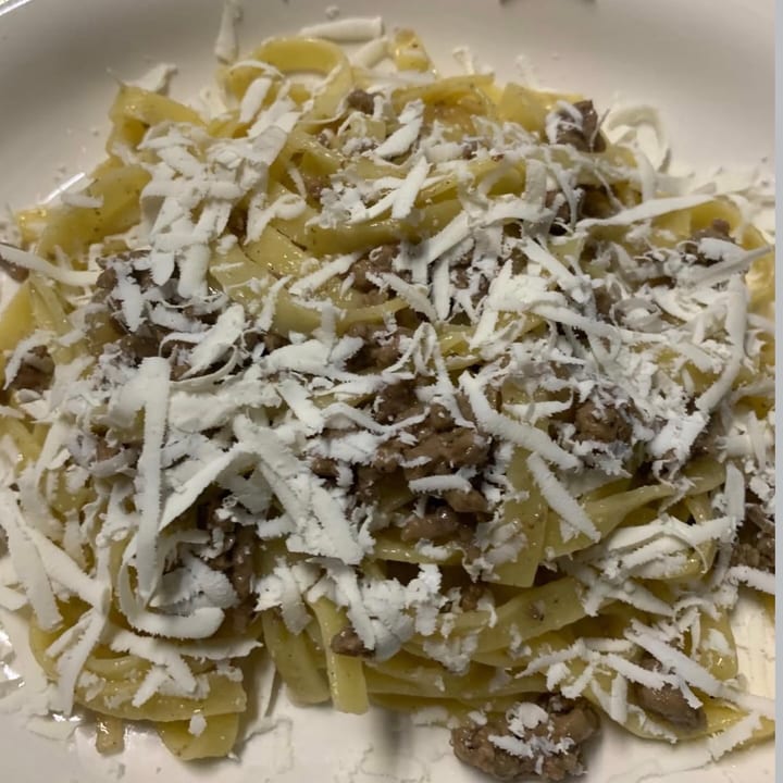 Orecchiette al ragù con ricotta salata