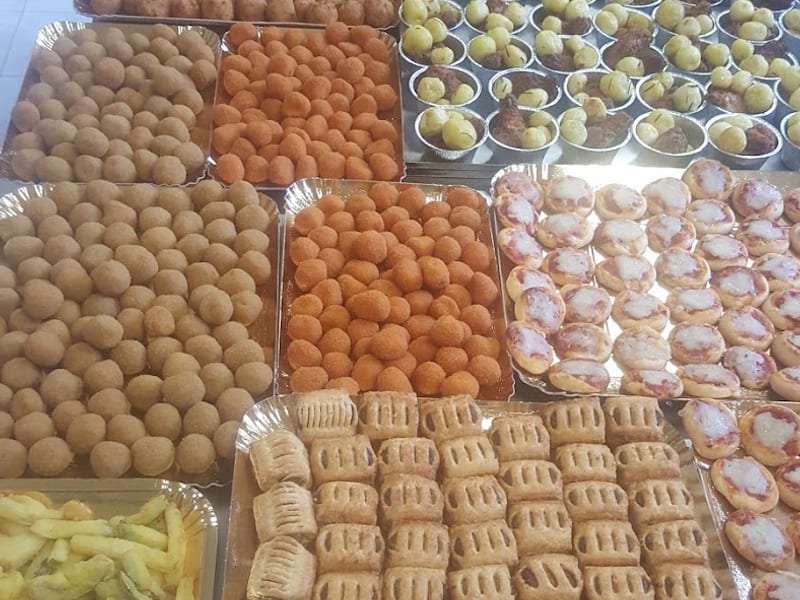 Vassoio di paste di mandorla
