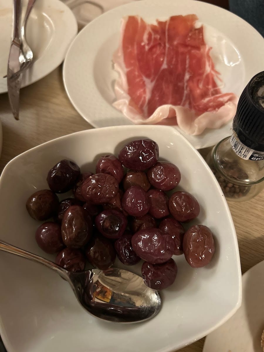 Olive e prosciutto