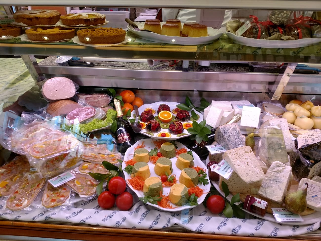 Il banco dei dolci e delle torte