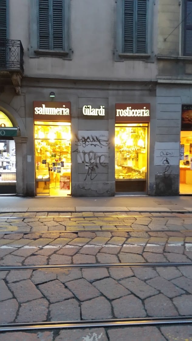 La facciata della Rosticceria Salumeria Gilardi in Corso Italia
