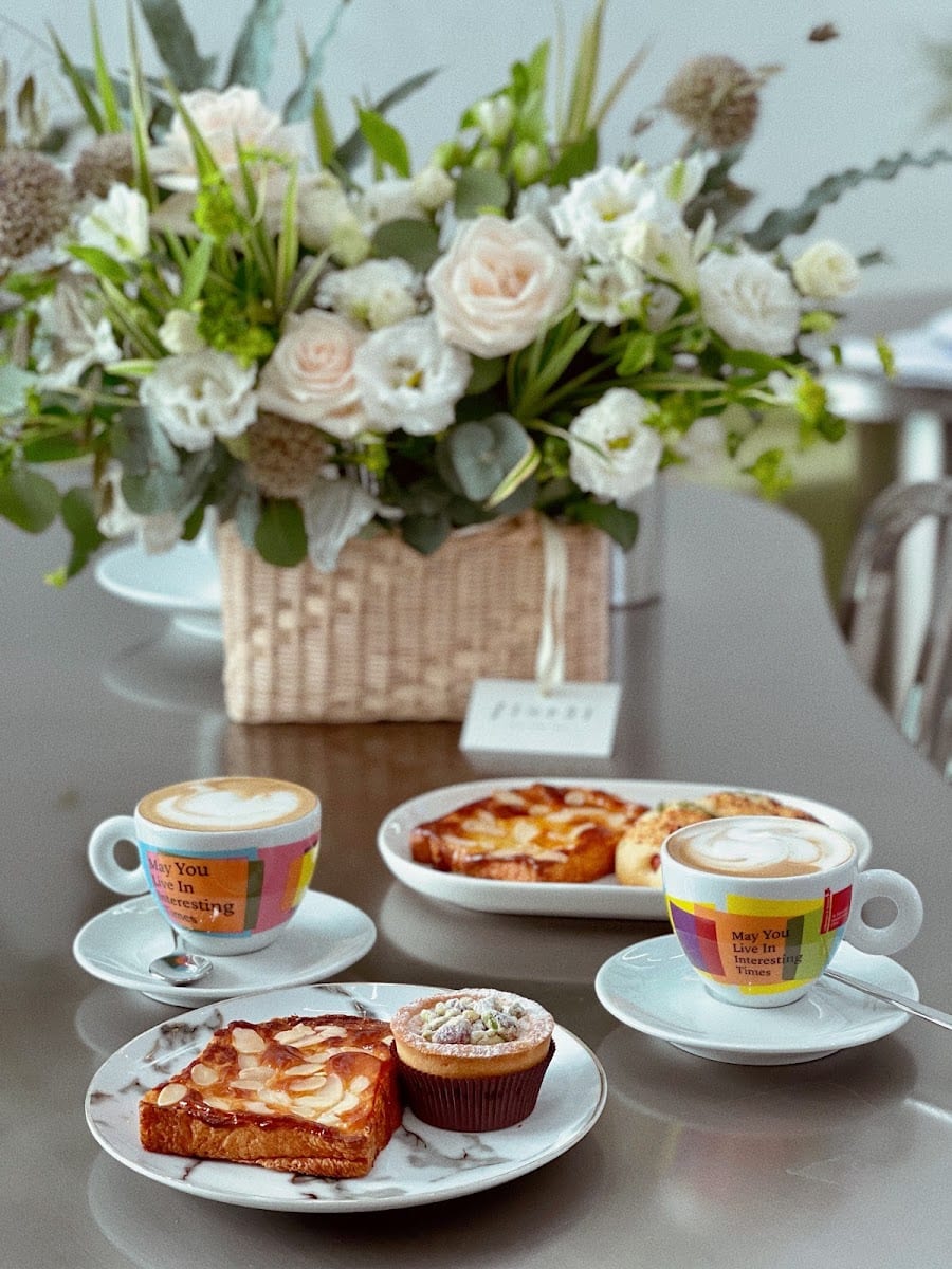 Cappuccino S'Lab con pasticcino