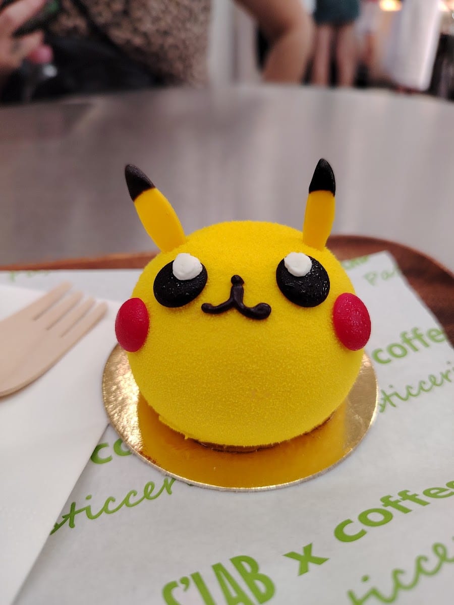 Torta kawaii Pikachu al passion fruit
